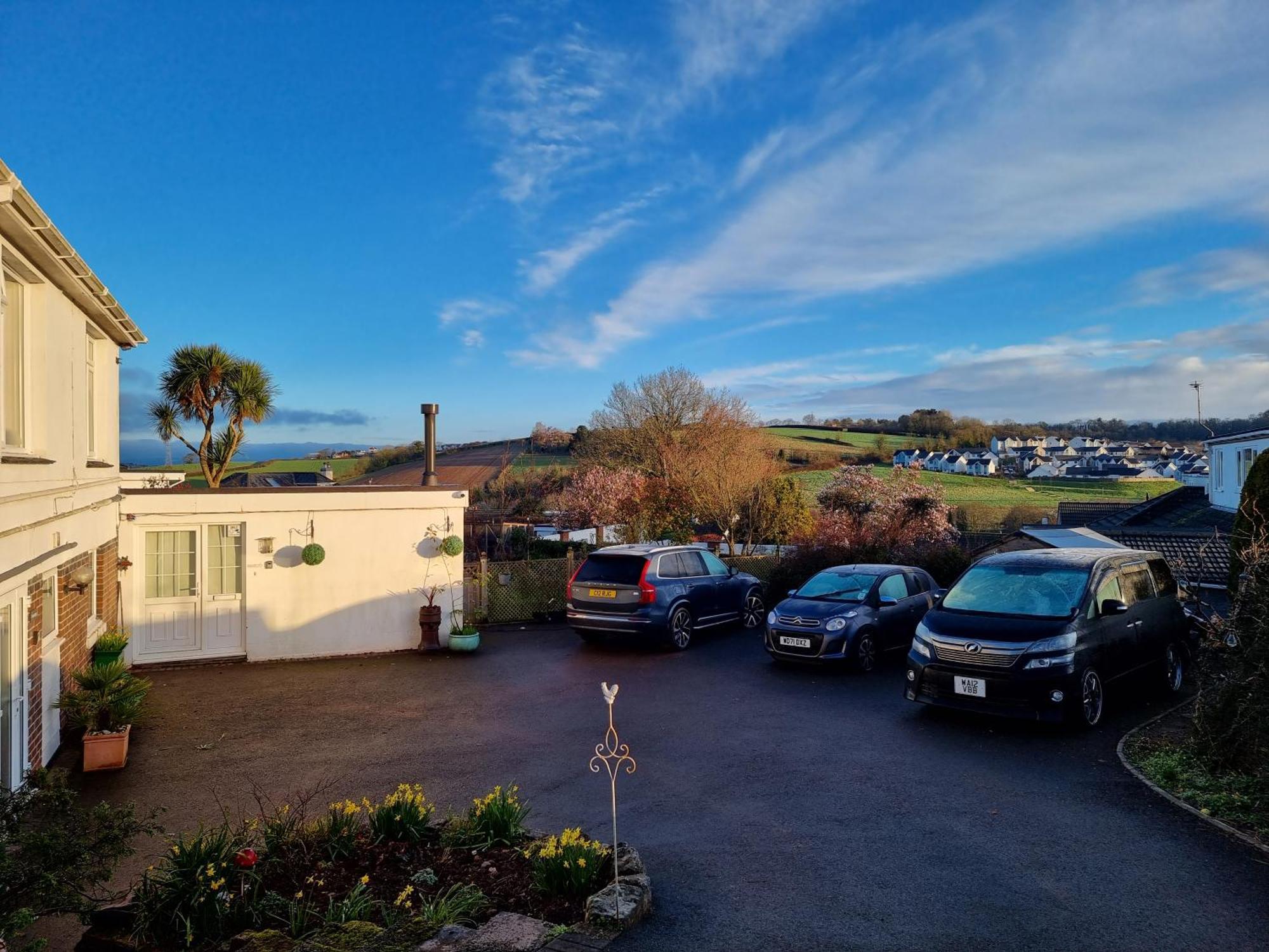 Lovely Private Studio Room With Own Kitchen And Bathroom. Set In The Popular Area Of Shiphay In Torquay And Only A Short Walk From Torbay Hospital Εξωτερικό φωτογραφία